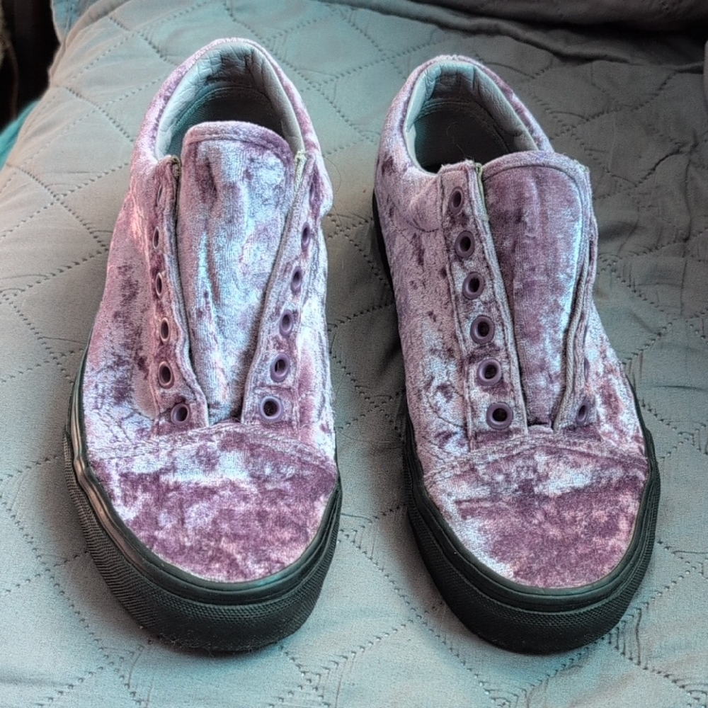Vans Purple Velvet Sneakers excellent condition but need laces